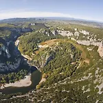 キャンプ場 La Digue Chauzon