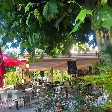 La Digue * Chauzon