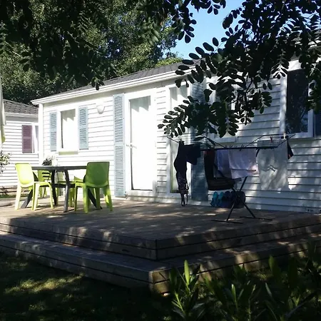 La Digue אתר קמפינג *